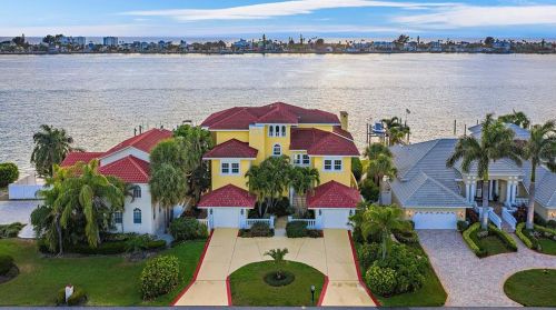 418 8th Ave, Saint Petersburg, FL 33715-1825