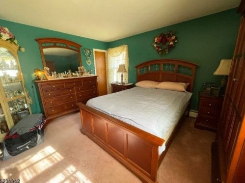 26 Hillsdale Dr, Wantage NJ  07461-4026 exterior