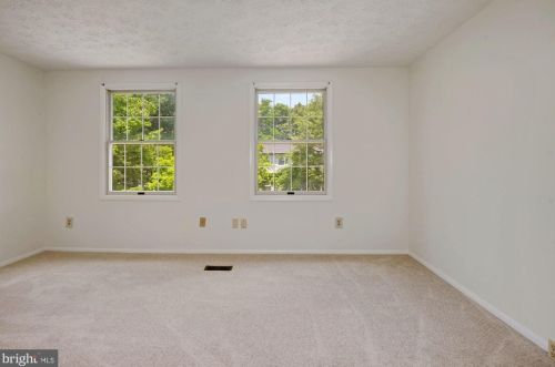 2853 Middleboro Dr, Falls Church VA  22042-4403 exterior