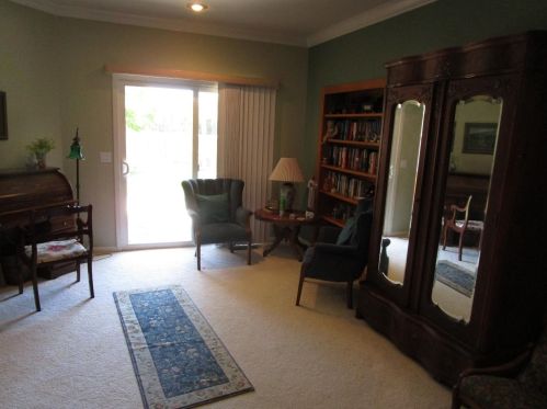 935 Union Rd, Hollister CA  95023-9117 exterior