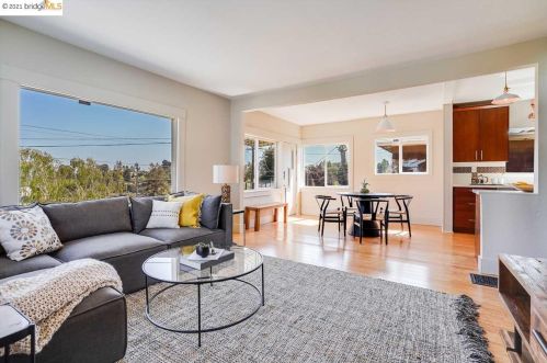 3701 Green Acre Rd, Oakland, CA 94619-2724