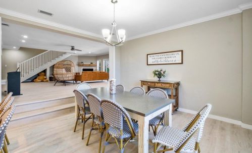 6260 Ocean Blvd, Boynton Beach FL  33435-5212 exterior