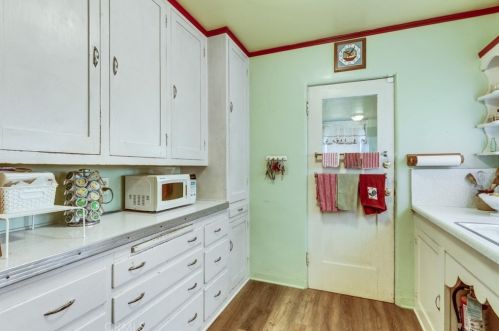 6017 Kauffman Ave, Temple City CA  91780-1742 exterior