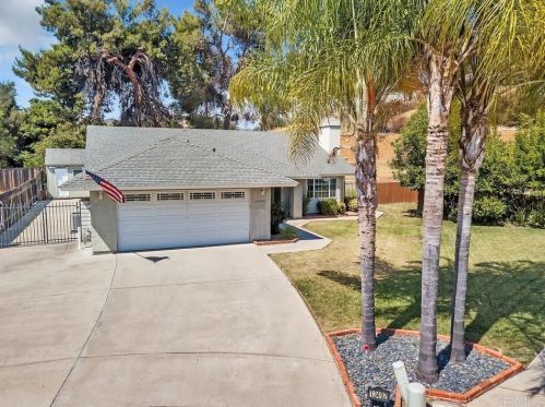 13492 Khuram St, Lakeside, CA 92040-4741