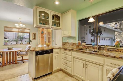 14513 Sun Forest Dr, Lake Wildwood, CA 95946-9107