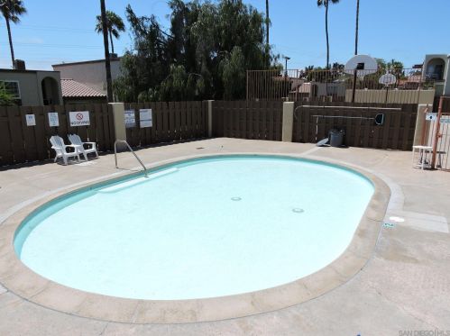 4168 Genesee Ave, San Diego CA  92111-2716 exterior