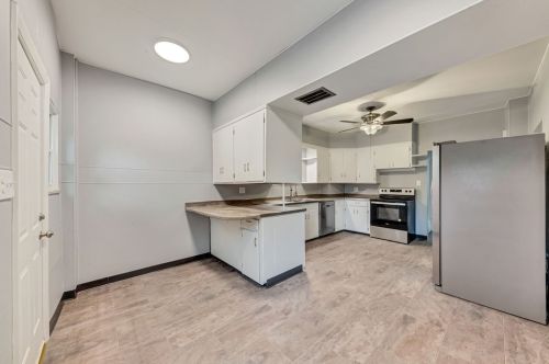 328 Moody Ave, New Castle PA  16105-2487 exterior