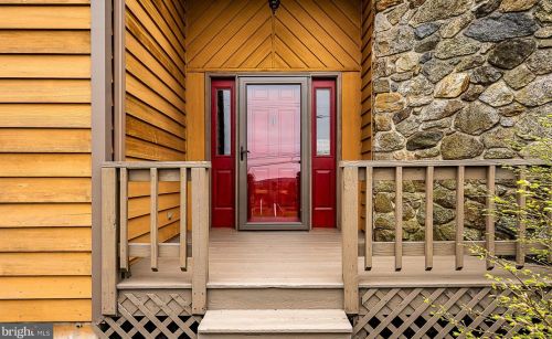 360 Moore Rd, Downingtown, PA 19335-1866