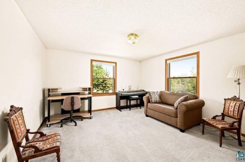 5260 Samuelson Rd, Duluth MN 55811-9789 exterior