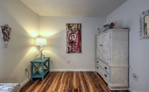 53 Alison Ave, Wallingford CT 06492-3302 exterior