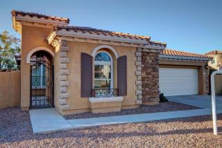 2283 Dogwood Dr, Chandler, AZ 85286-2325