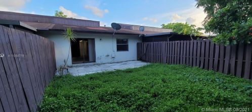 7029 40th St, Hollywood FL  33023-6656 exterior