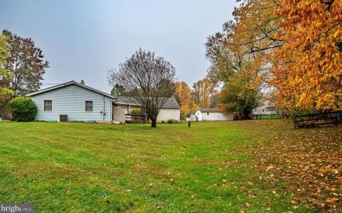 428 Neiffer Rd, Collegeville PA  19473-1415 exterior