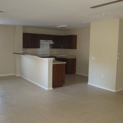 8710 Dittmar Oaks Dr, Austin TX  78748-6586 exterior