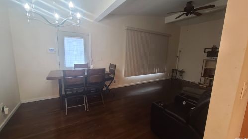 26 Orange St, Central Islip, NY 11722-4915