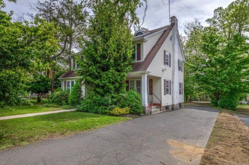 33 Crane Ave, White Plains, NY 10603-3702