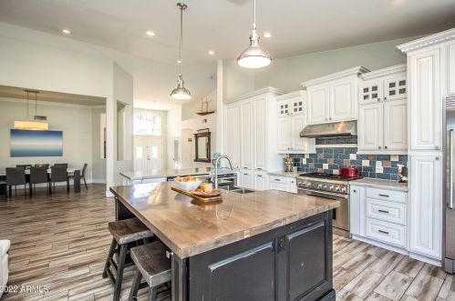 1820 Monarch Bay Dr, Gilbert AZ 85234-2713 exterior