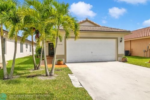 20850 18th St, Hollywood, FL 33029-2328