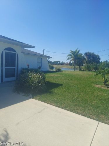 2706 Mcarthur Way, Lehigh Acres, FL 33936-1224
