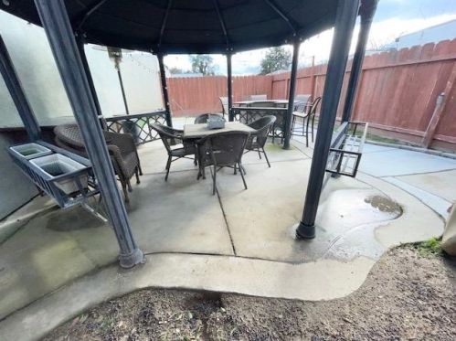 2829 Park Pl, Modesto CA  95350-0243 exterior