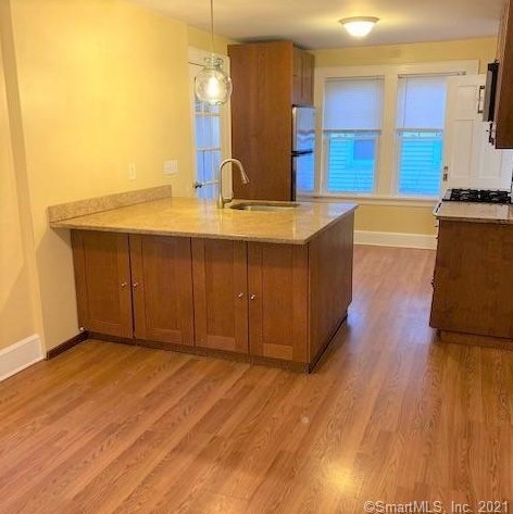 131 Fox St, Bridgeport CT  06605-3229 exterior