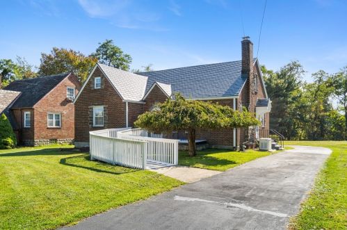 1339 Anderson Rd, Pittsburgh, PA 15209-1145