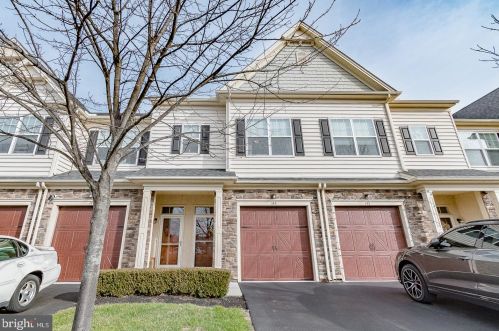145 Bradbury Dr, Norristown, PA 19401-1901