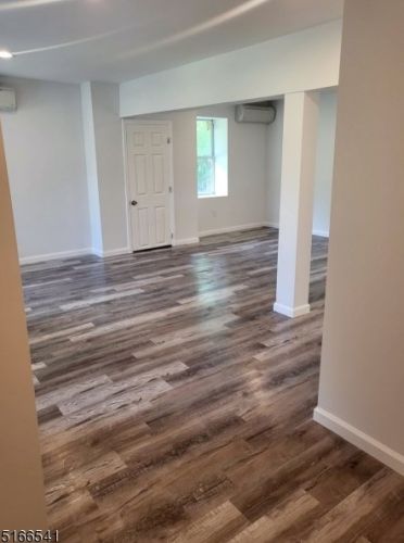 18 Berry Ln, West Milford NJ  07480-3632 exterior