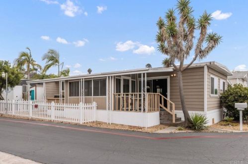 340 Blue Springs Ln, Oceanside, CA 92054-5458