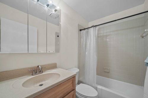 2712 Pne Cone Ct, Poughkeepsie NY  12603-7112 exterior