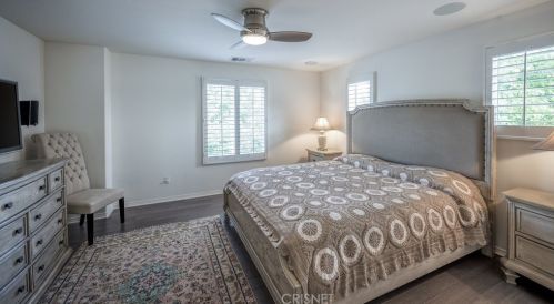 28474 Camino Del Arte Dr, Santa Clarita CA  91354-3094 exterior