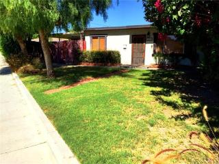 12253 Flora Vista St, Artesia, CA 90701-7029