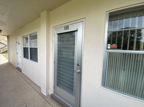 123 Norwich F, West Palm Beach, FL 33417-7912