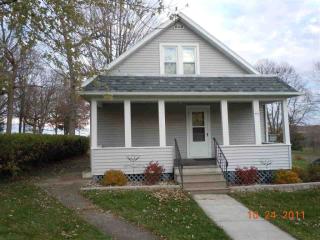 992 Park Ave, Yuba, WI 54634-4242