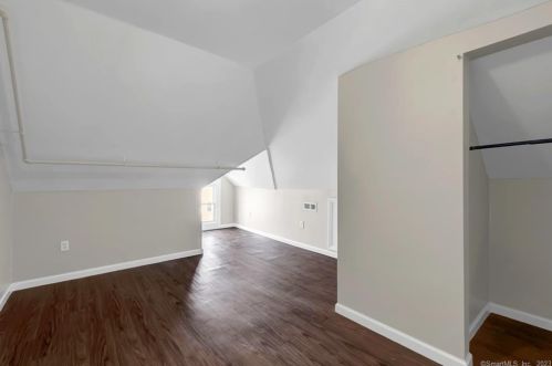 30 Foster St, Manchester CT 06040-5330 exterior