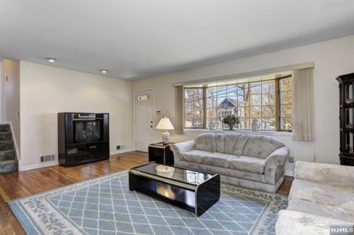 97 Woodland Ave, Verona NJ  07044-2207 exterior
