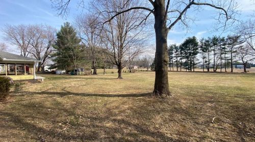 96 Division Rd, Valpo IN  46383-8014 exterior