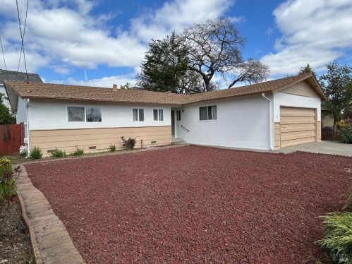 407 Myrtlewood Dr, Santa Rosa, CA 95407-6121