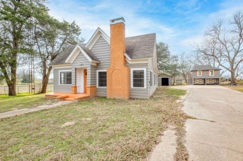 9289 State Highway 19, Palestine, TX 75803-2017