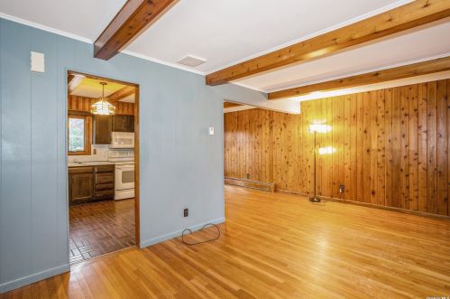 95 Joni Dr, West Sayville, NY 11796-1014