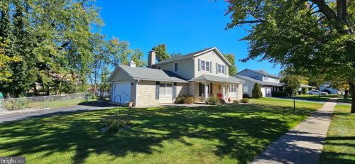 4297 Beaufort Hunt Dr, Harrisburg, PA 17110-3706