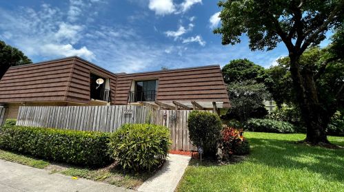 220 2nd Ln, West Palm Beach, FL 33418-3531