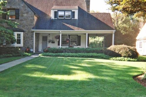 22 Denman Pl, Mount Vernon, NY 10552-1214