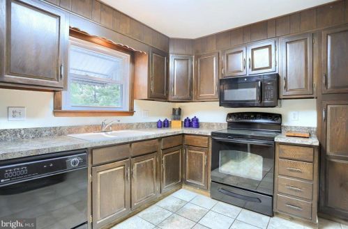 45 West Ave, Camp Hill PA  17011-6547 exterior