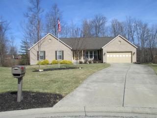 3768 Amberwood Ct, Amelia, OH 45102-2901