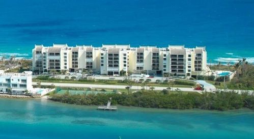 19670 Beach Rd, Jupiter, FL 33469-2857