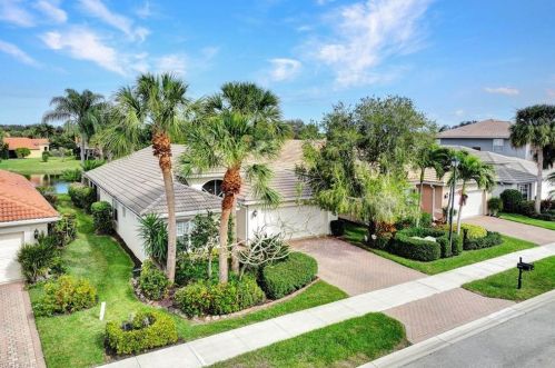 2089 Isla De Palma Cir, Naples, FL 34119-3405