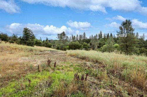 10409 Wolf Rd, Grass Valley CA  95949-7805 exterior