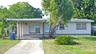 204 Palm Pl, Sanford FL  32773-5242 exterior