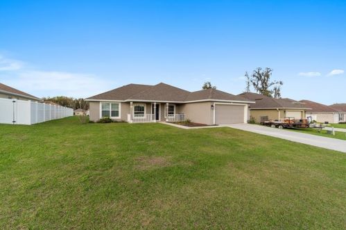 3835 99th St, Belleview, FL 34420-7816